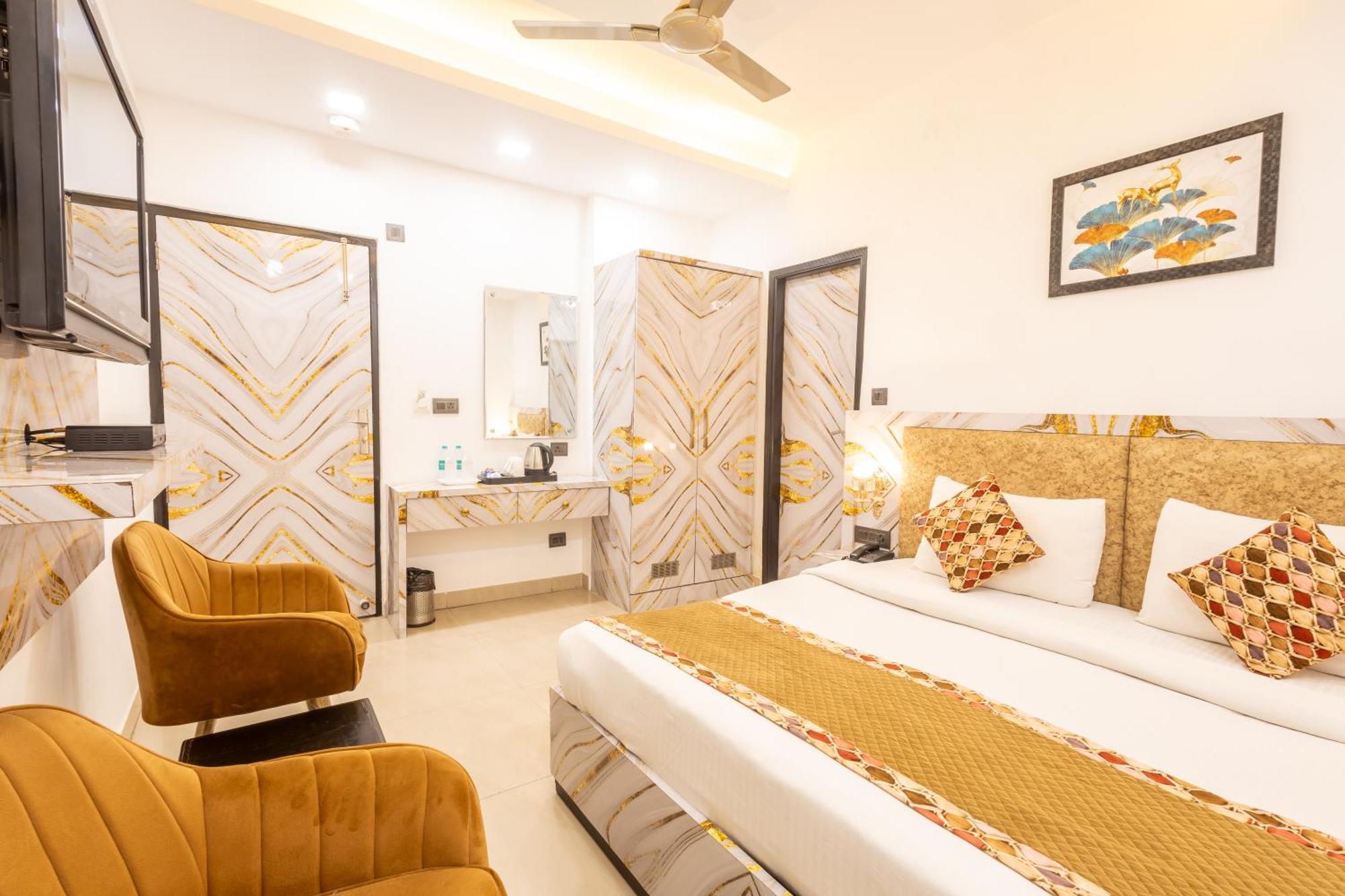 Hotel Cosmo Near Blk Hospital Karol Bagh เดลี ภายนอก รูปภาพ